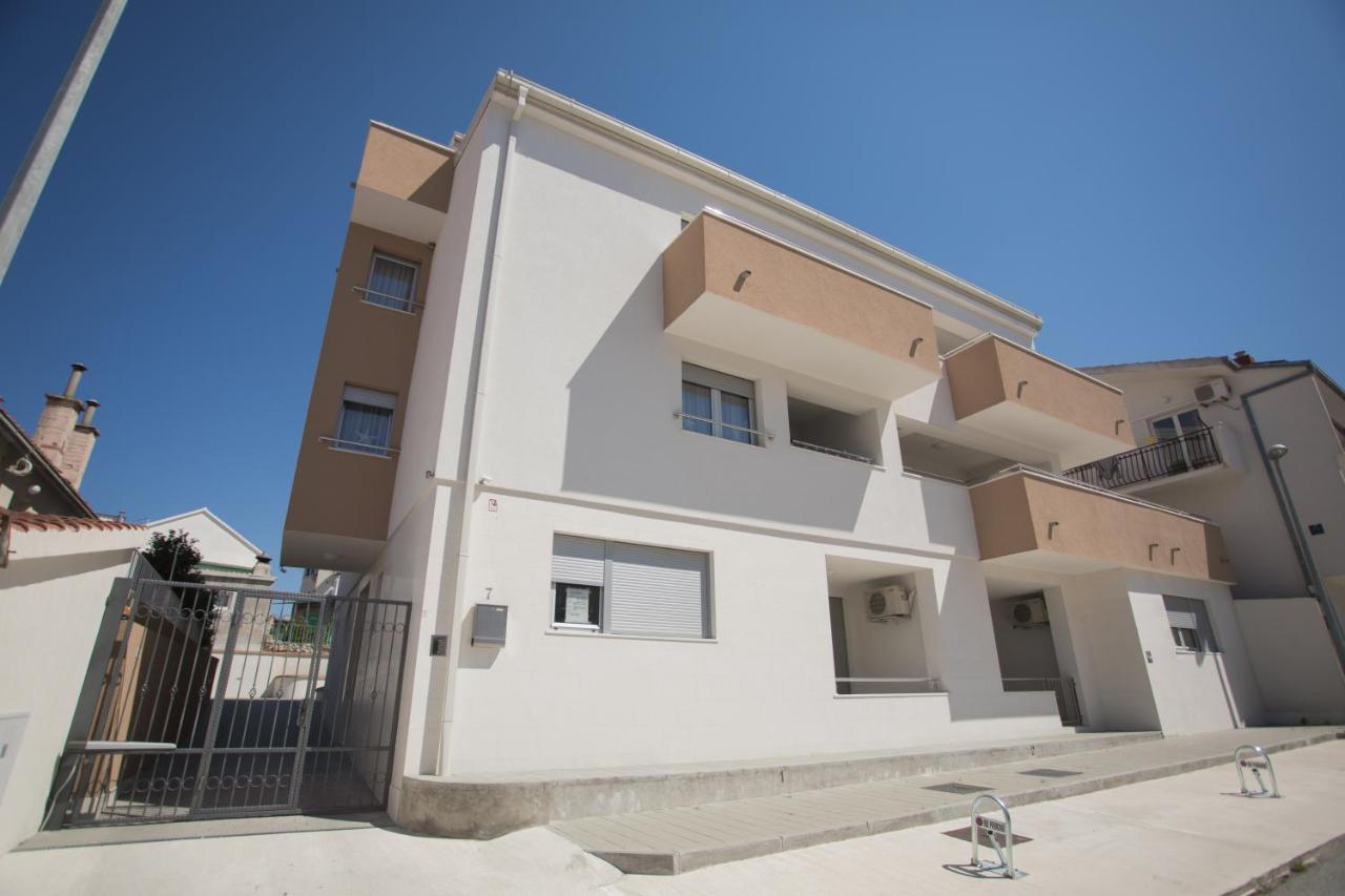 Blue Adria Apartment Primošten Exterior foto